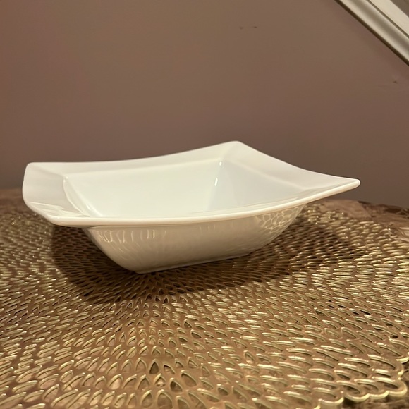 Everyday White Set/2 Porcelain Square Serving Bowl and Rectangular Serving Plate - Picture 4 of 11